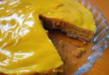 Bolo de Bolacha com Pudim preparado em 15 minutos