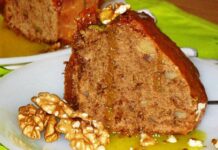 Bolo de noz e chocolate