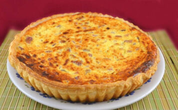 Tarte de frango com cogumelos (delicioso e fácil de fazer)