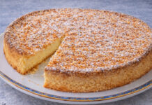 Tarte de Coco e Natas que sai sempre bem